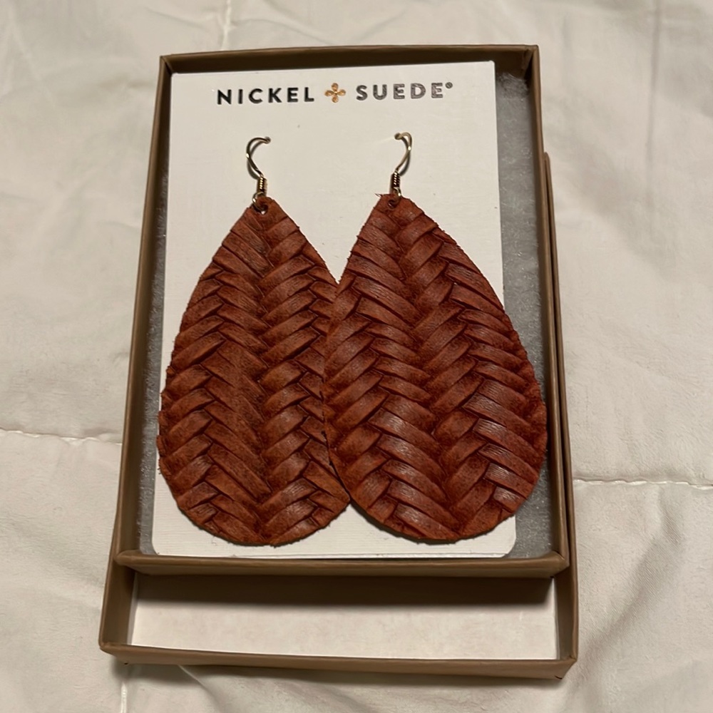 Nickel & Suede Rust Knit Leather Teardrop Earrings